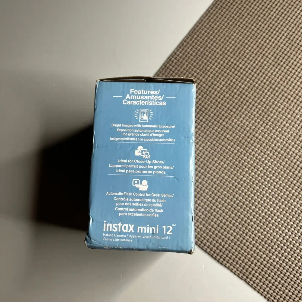 Fujifilm Instax‎ Mini 12 Instant Film Camera Clay White New in Box